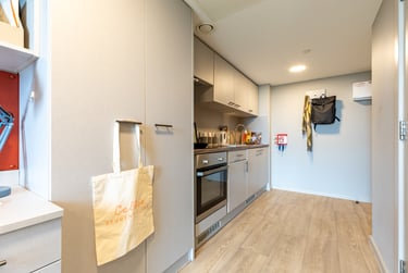 Platinum Studio Floors 11-14 - Image 4